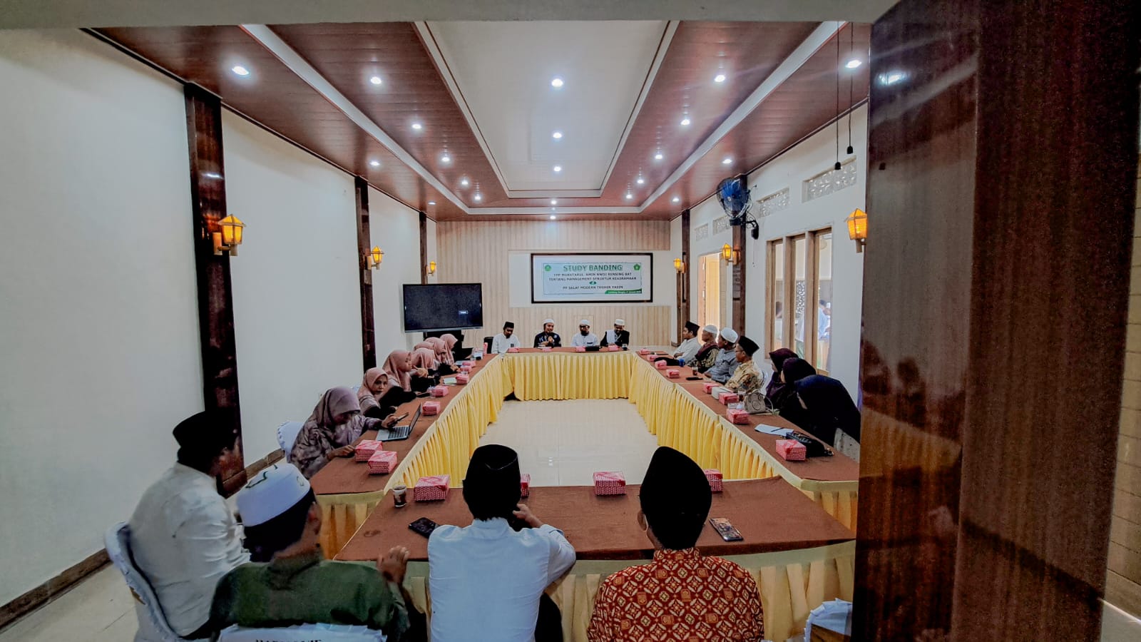 YPP Mukhtarul Amin NWDI Rensing Bat Studi Tiru Ke PPSM Thohir Yasin; “Kami Ingin Tahu Manajemen Struktur Keasramaan Thohir Yasin”